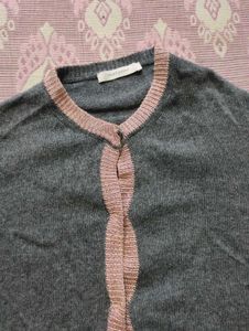 Chic Grey Cardigan with Pink Trim