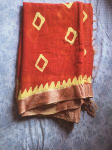 Fashionable Printed Saree With Blouse