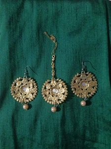 Gold  Maang Tikka and Earring Set