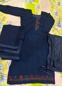 Elegant Navy Kurta Set with Embellishments