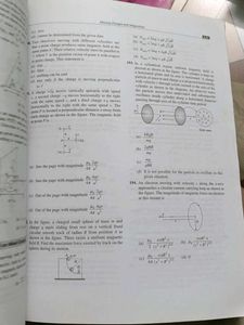 Objective Physics for JEE Class XII