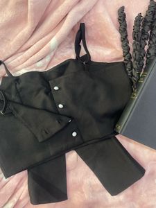 Elegant Black Bow Crop Top