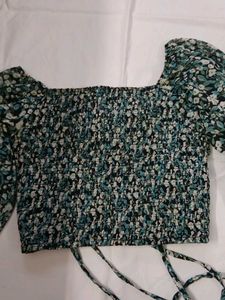 Floral Puff Sleeve Ruched Crop Top