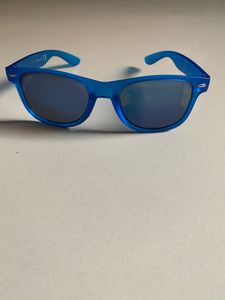 Small size UV 400 protective glass