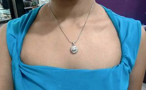 Anti tarnish Elegant Pearl Pendant Necklace