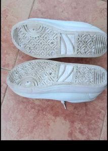Classic White Canvas Shoes Size 8