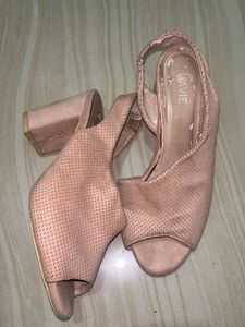 Lavie Pinkish Peach Limited Edition Heels