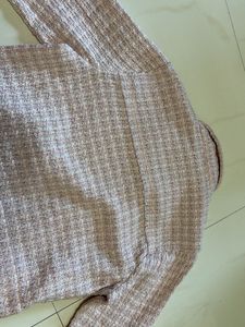 Blush pink textured tweed jacket 💗✨