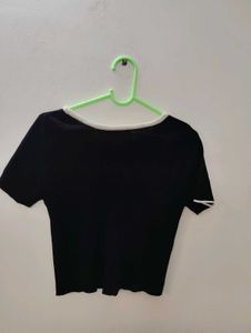 Black Cropped Ribbed Knit Top
