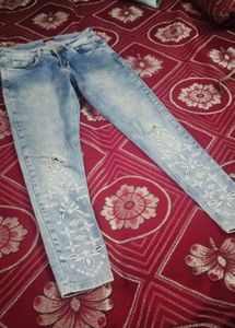 Embellished Light Wash Skinny Jeans