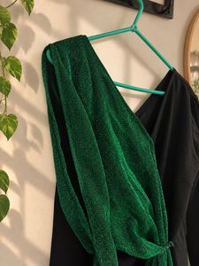 Chic Black &amp; Green Jumpsuit