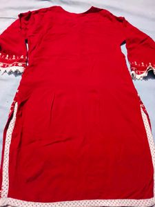 Elegant Red Embroidered Kurta