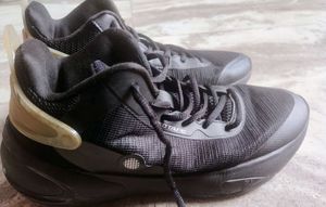 Men's Black Sneakers