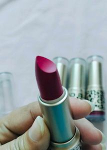 Brand new Set of 4 Lipsticks