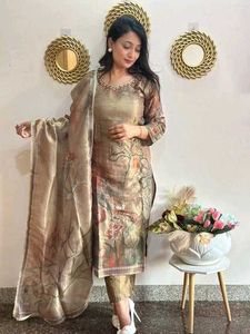 party wear kurta with dupatta