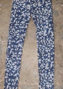 H &amp; M Floral Skinny Jeans
