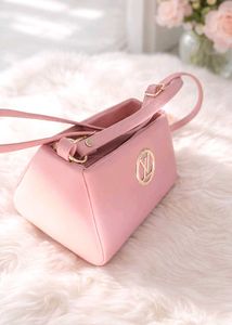 Chic Pink Shoulder Bag for Everyday Style