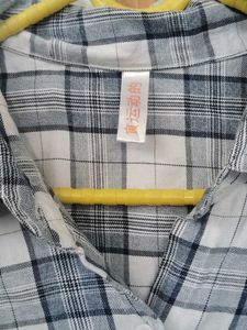 Women's stylish Korean checker Shirt style top