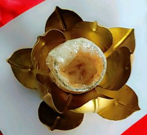 Lotus Candle Holder