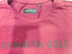Kenneth Cole T-Shirt