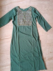 Embroidered Green Kurta