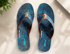 💙 Women’s Stylish Blue &amp; Brown Trendy Flip Flops