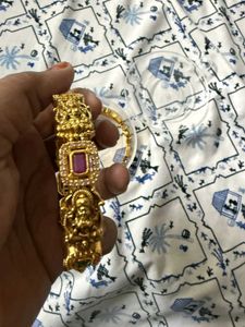 Elegant Gold Bangle
