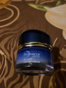 Bio Essence 4V Face Lifting Cream