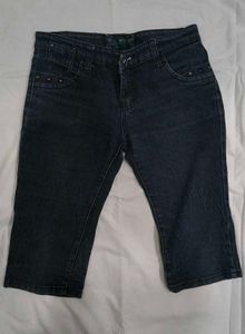 Women's Dark Wash Denim Capris