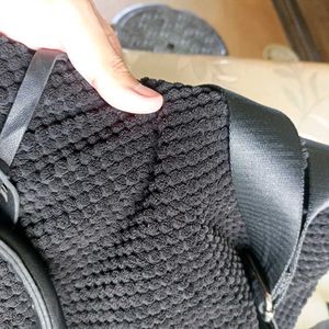 Stylish Black Textured Shoulder Bag