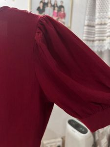 Chic Red Lace Collar Puff Sleeve Top
