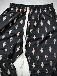 Elegant Black Floral Print Palazzos