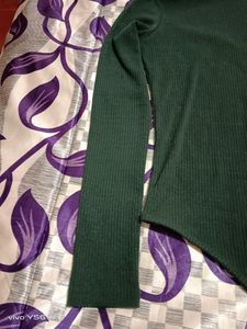 Turtle Neck SweatShirt