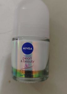 Combo - Nivea Deodorant Rollon Listerine Mouthwash