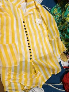 Chic Yellow Striped Tunic Top