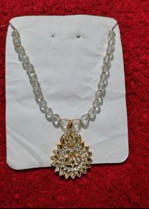 Elegant Crystal Beaded Necklace