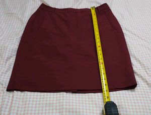 Tommy Hilfiger Burgundy Knee-Length Skirt,