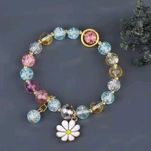 Charming Beaded Bracelet with Daisy Charm