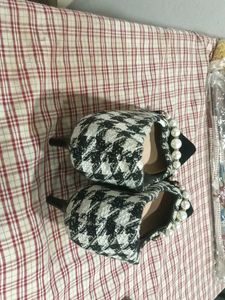 Houndstooth Pearl Embellished Flats