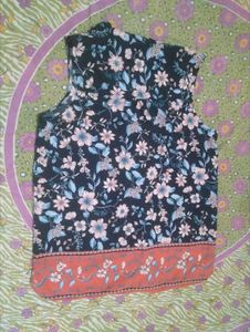 Floral Print Sleeveless Top