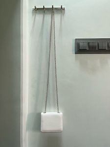 Chic Off-White Chain mini sling
