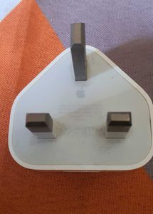 Apple Power Adapter
