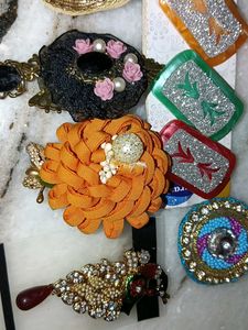 all in 300 Assorted Hair Clips &amp; Brooches