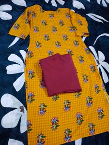 Floral Print Kurta With 🎁Freebie