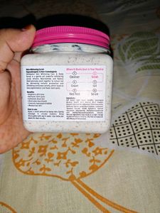 Dr. Rashel White Skin body scrub