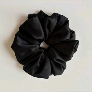 Set Of 3 L,M,S Black Satin Scrunchies