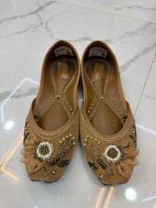 Embellished Jutti Flats