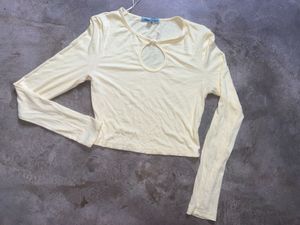 "Mint Vanilla" Butter Yellow RibbedKeyhole Long-Sl