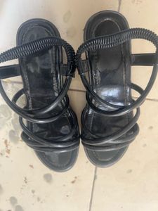 Stylish Black Strappy Sandals