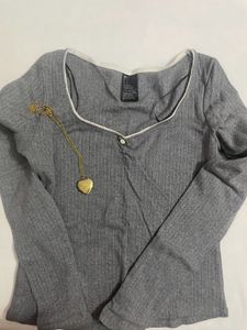 Grey Long Sleeve Top With Rose Detail  ၴႅၴ